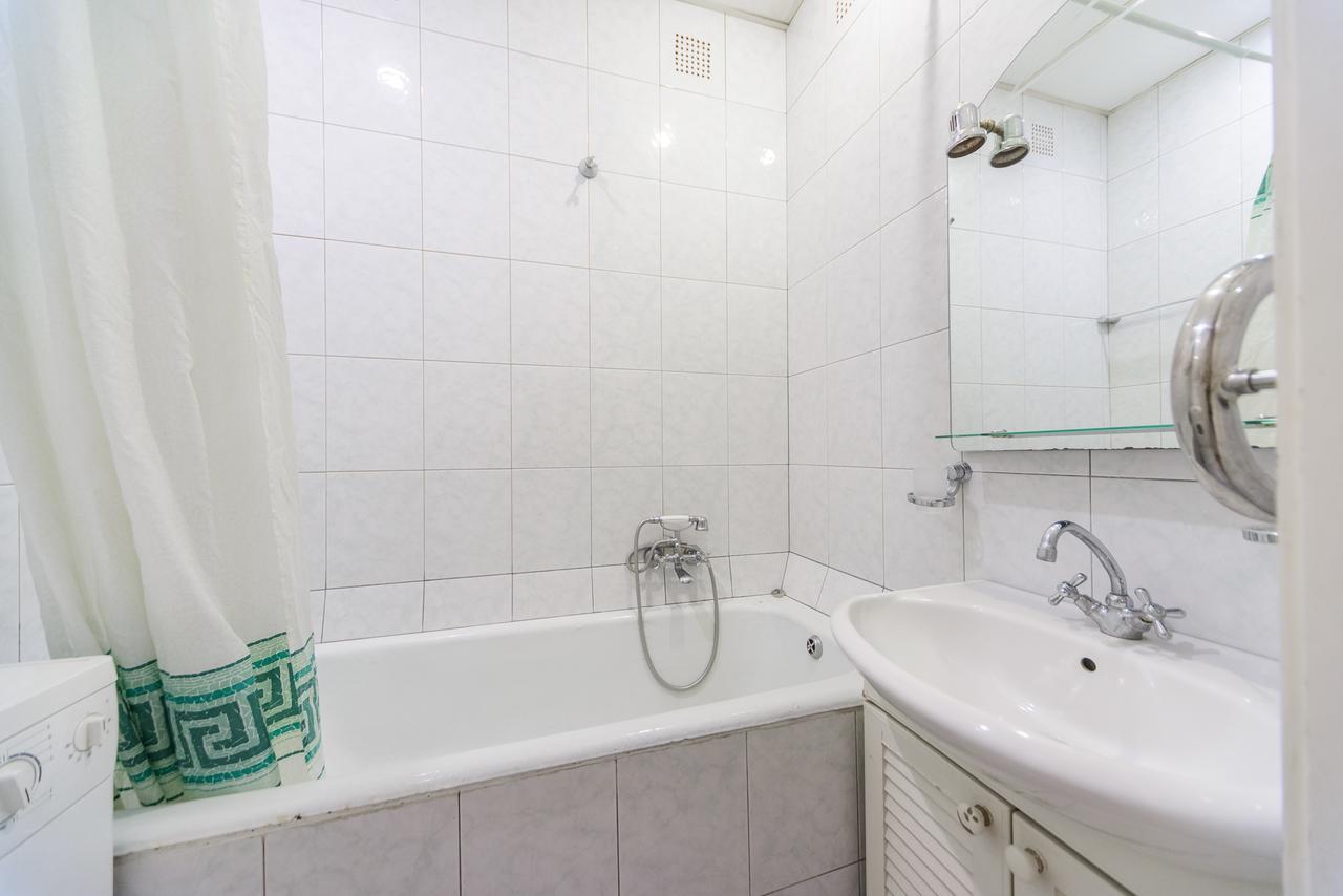 Apartment Near Olympic Stadium Kiev Esterno foto