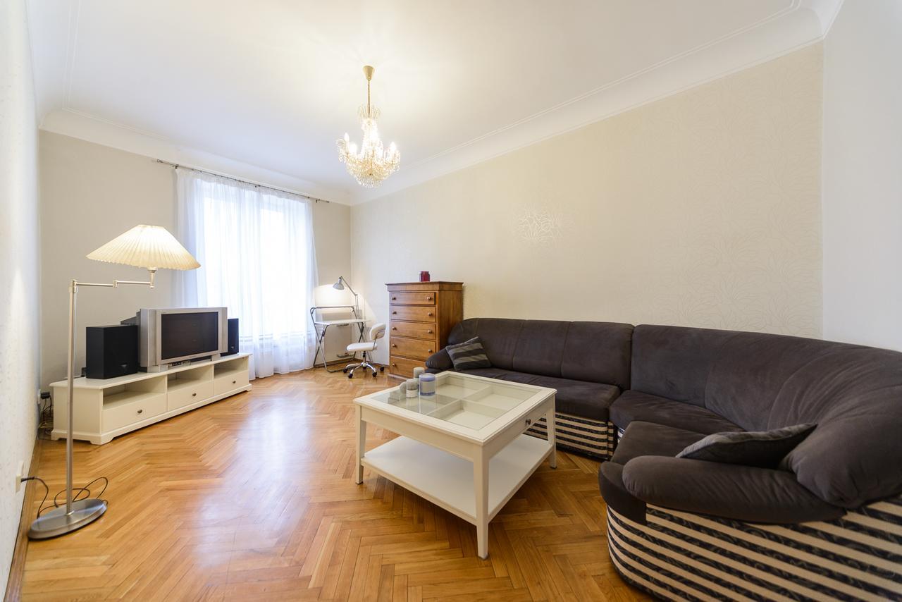 Apartment Near Olympic Stadium Kiev Esterno foto