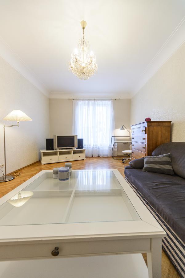 Apartment Near Olympic Stadium Kiev Esterno foto