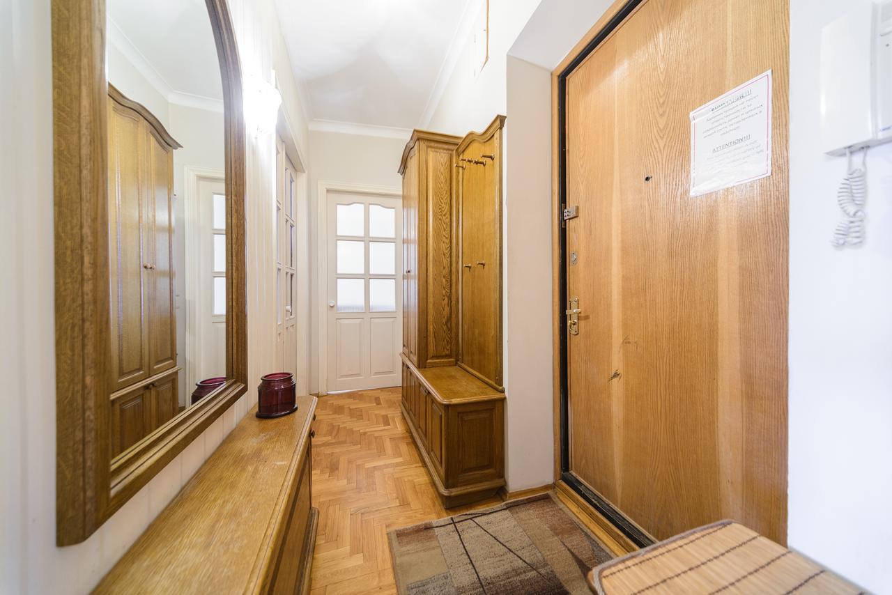 Apartment Near Olympic Stadium Kiev Esterno foto