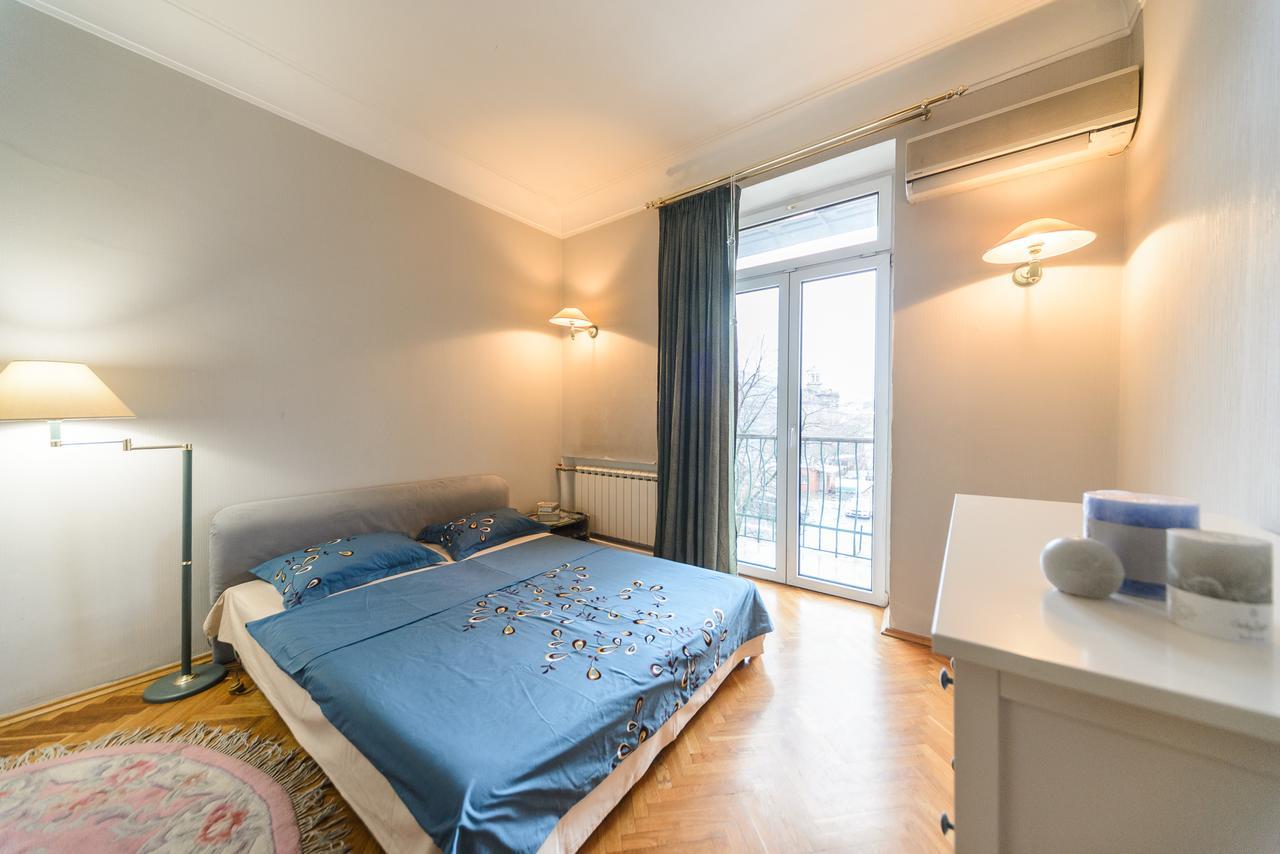 Apartment Near Olympic Stadium Kiev Esterno foto